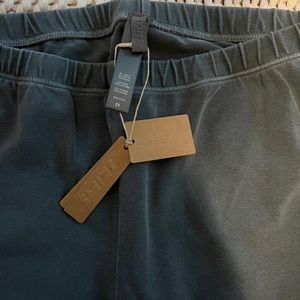 SKIMS OUTDOOR LEGGING